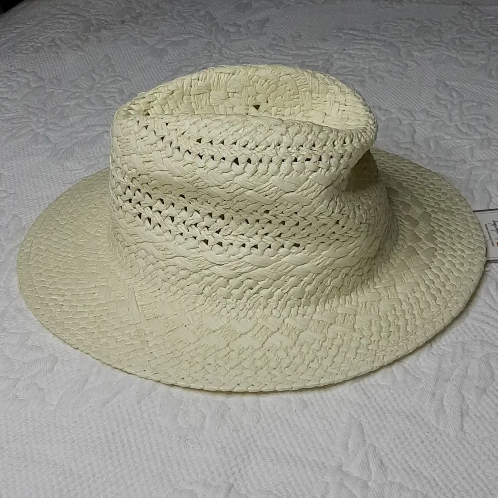 Jen&Co Cream Paper Hat NWT